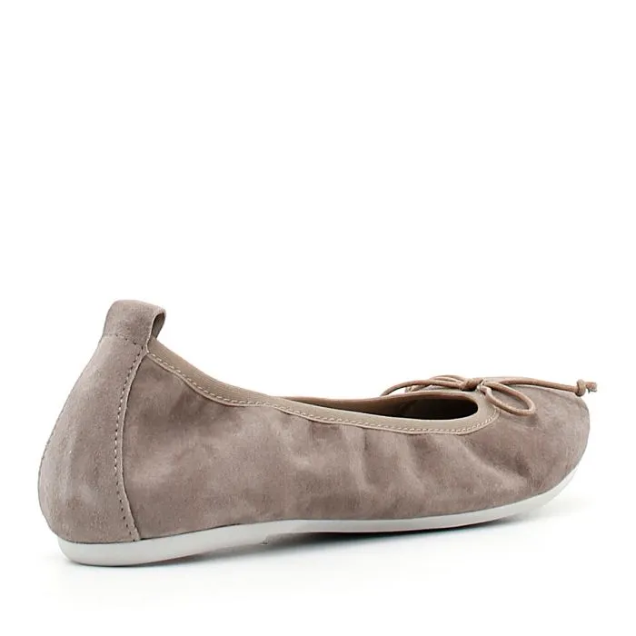 BALLERINE IN CAMOSCIO